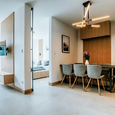 Visitzakopane Alpejski Deluxe شقة كوشتيليسكا